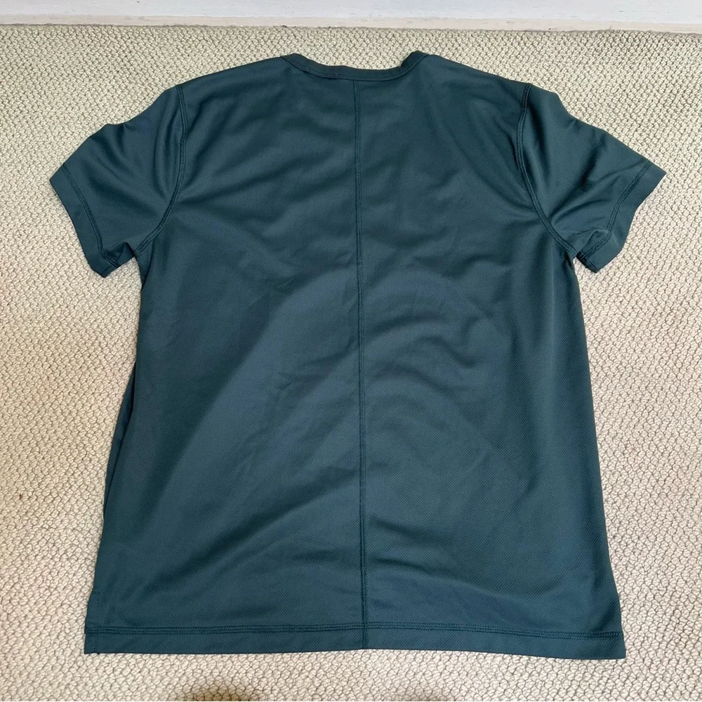 Everlane Workout Tee - Picture 2 of 4